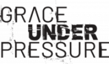 In geraden, abgenutzten Buchstaben ist hier das Logo von Grace under Pressure gezeigt.
